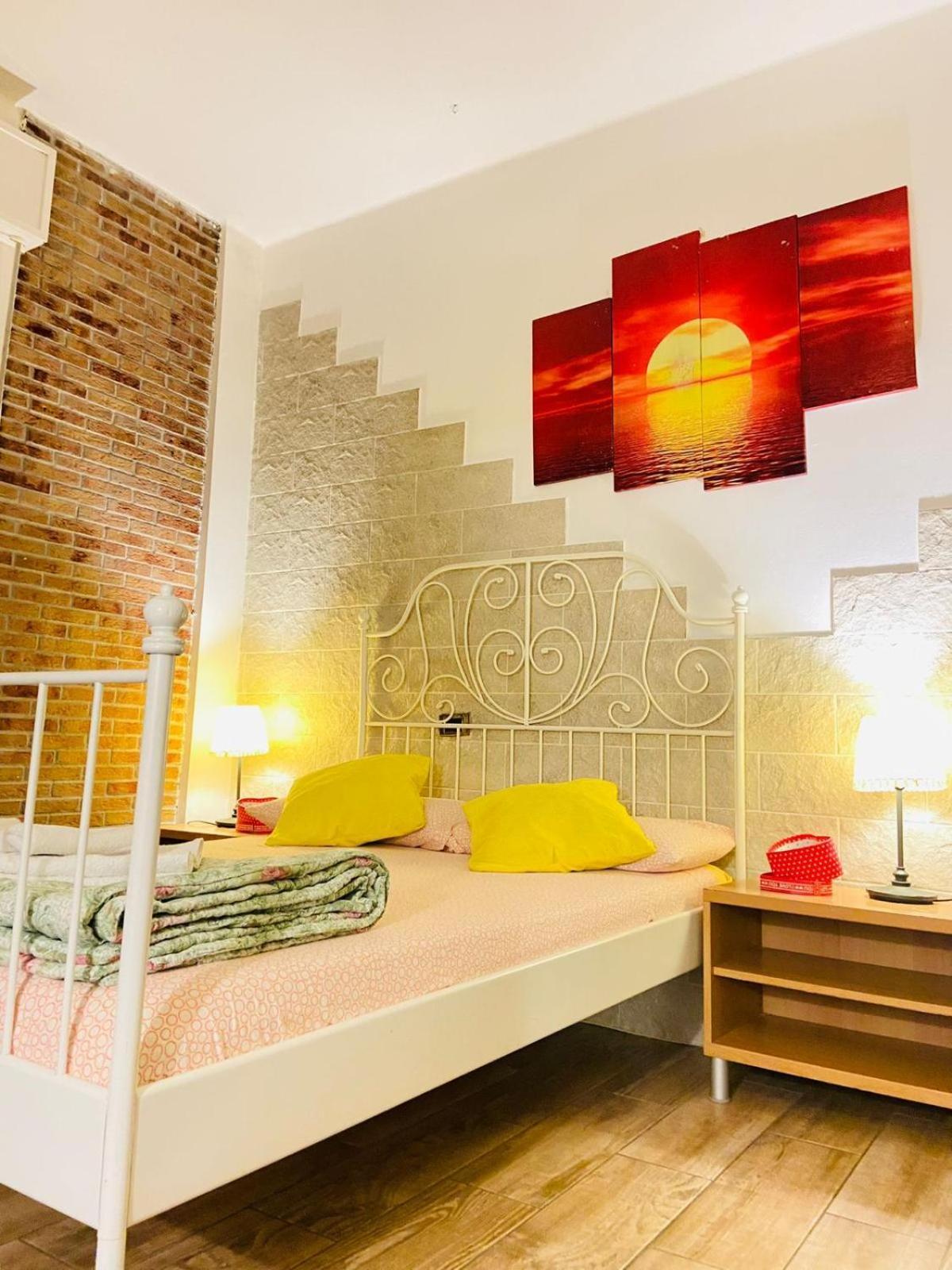 Europe Station Rooms Parma Esterno foto