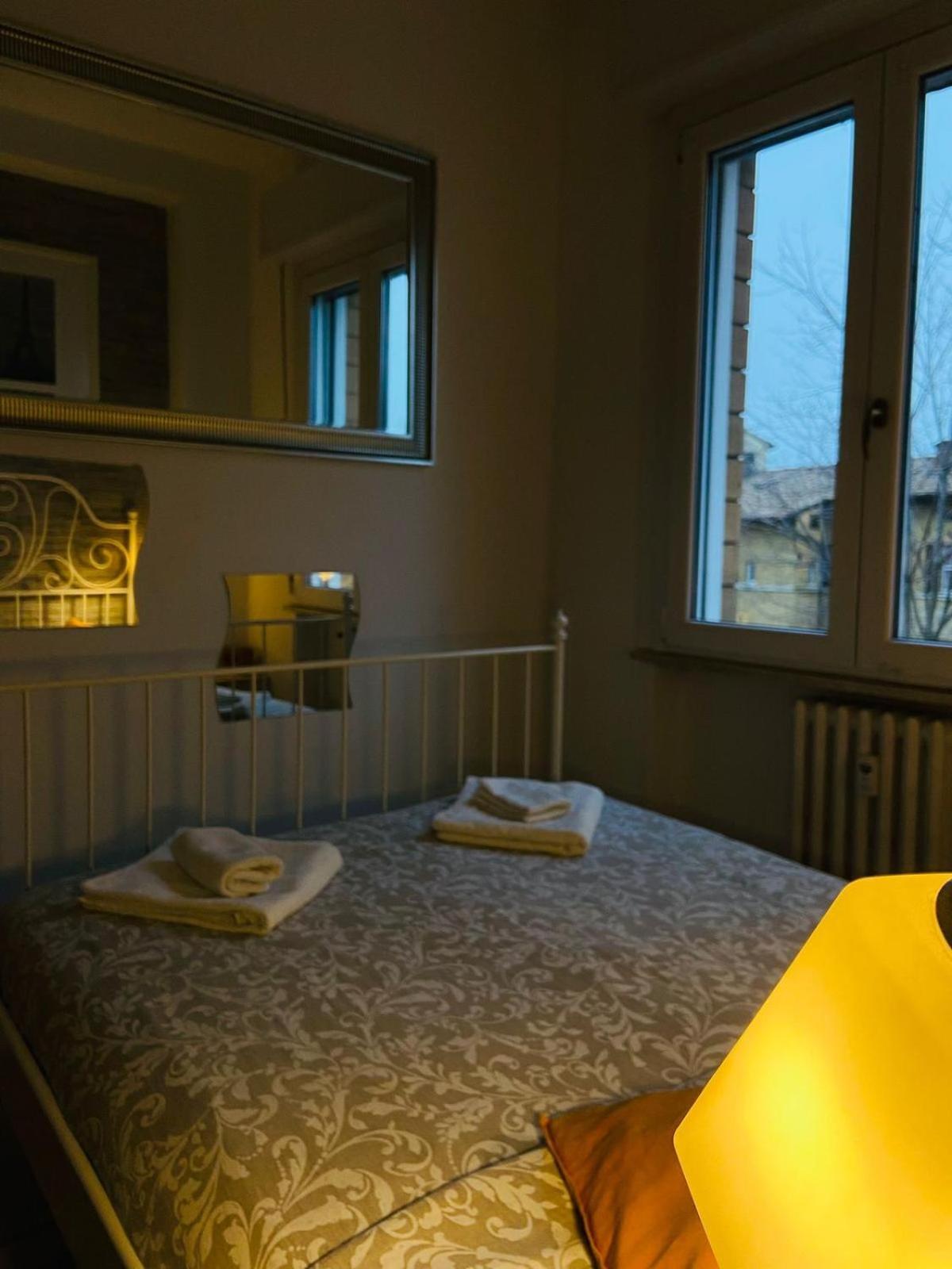 Europe Station Rooms Parma Esterno foto
